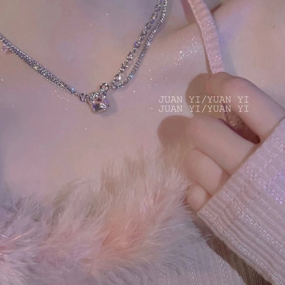 Double stacked square pink zircon necklace - Picture 7 of 13